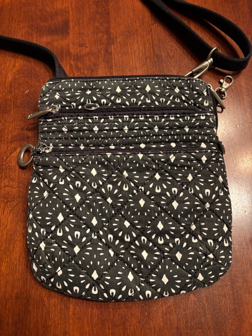 Travelon Crossbody Bag Small Anti-Theft Quilted Black White Geometric Pattern